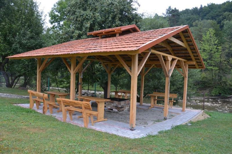 Pod Orzechem Villa Sanok Exterior photo